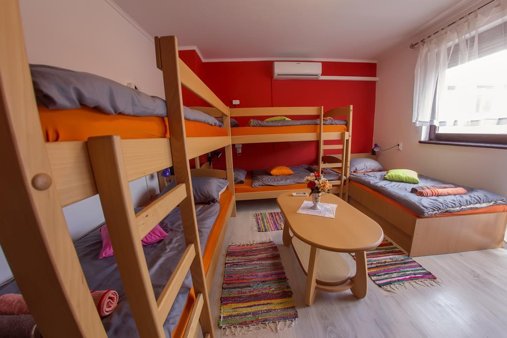 Guesthouse Adi Μόσταρ Εξωτερικό φωτογραφία
