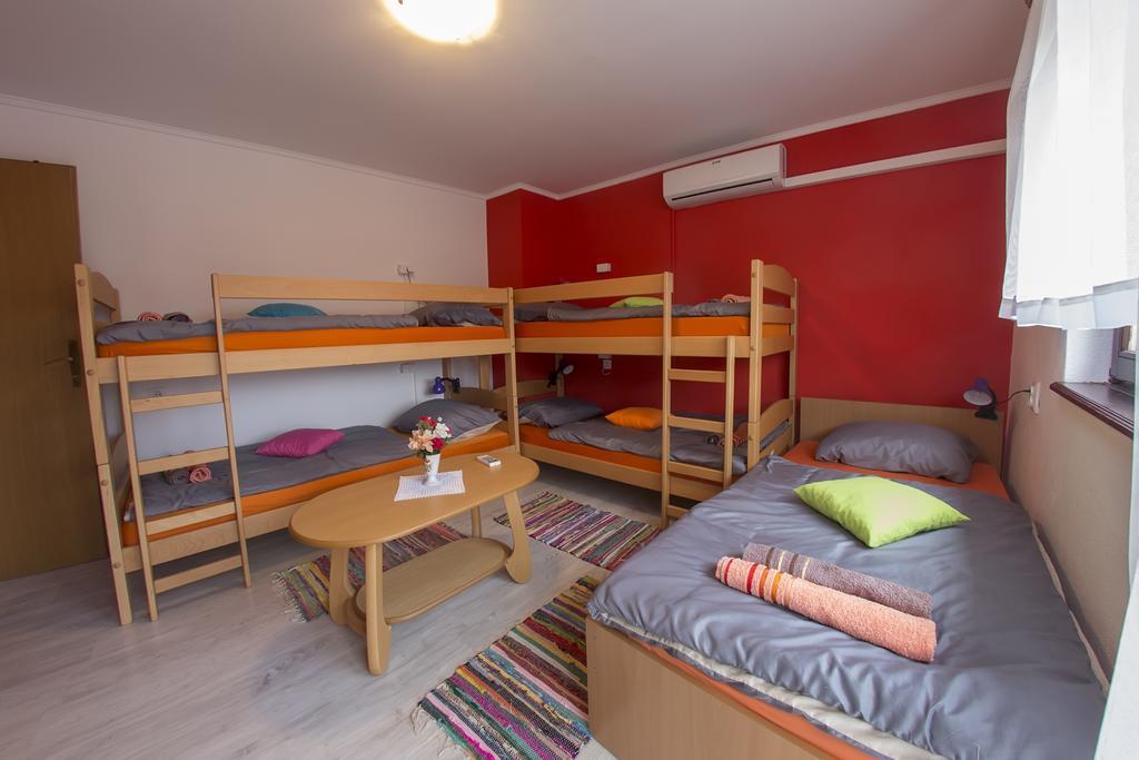 Guesthouse Adi Μόσταρ Εξωτερικό φωτογραφία